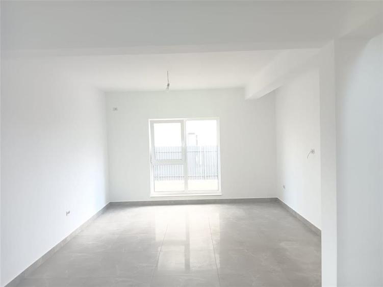 Casă cu 4 camere cu Teren 106 Mp în Valea Lupului