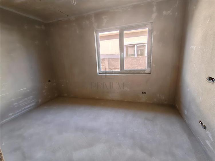 Duplex cu 3 camere cu Canalizare în Moșnița Nouă