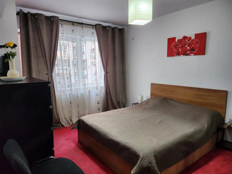 Apartament cu 2 camere decomandat în Splaiul Unirii