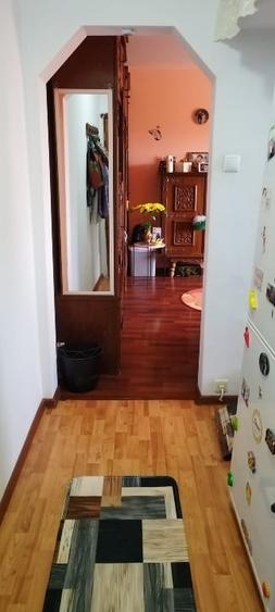 Apartament cu 2 camere semidecomandat, mobilat în Libertății
