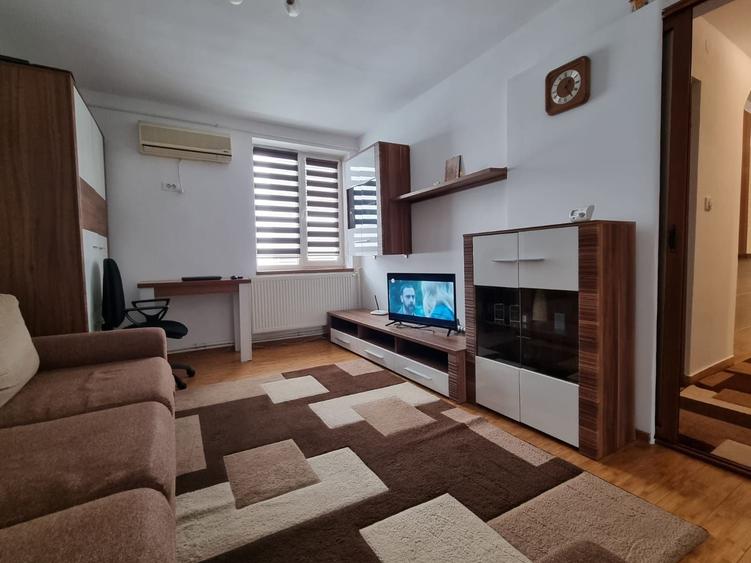 Apartament cu 2 camere decomandat în Ultracentral