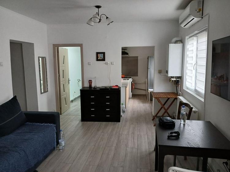 Casă cu 3 camere în Bucov
