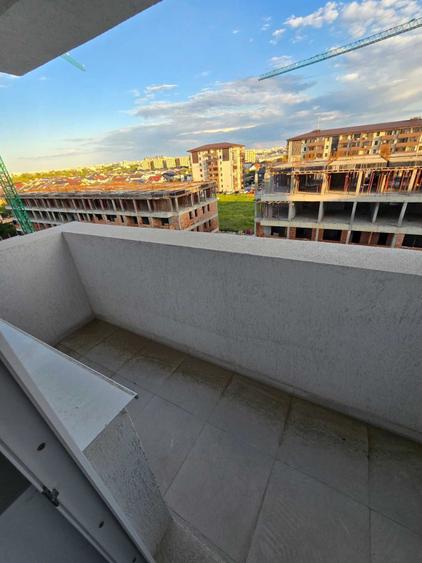 Apartament cu 2 camere decomandat în Roșu