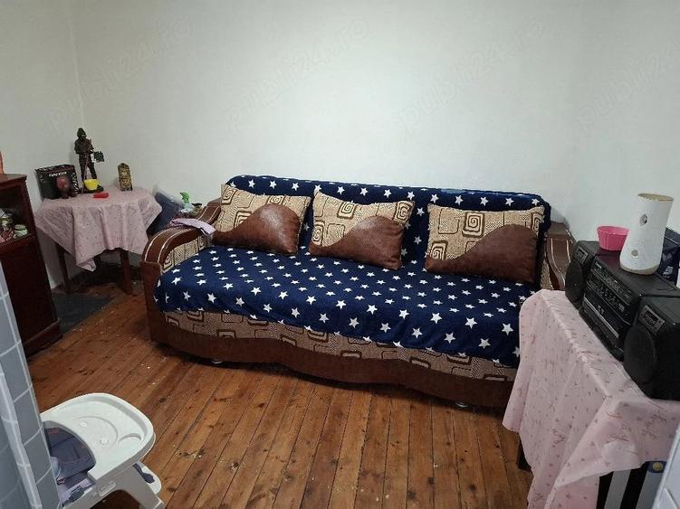 Casă cu 6 camere cu Teren 400 Mp în 8 Martie