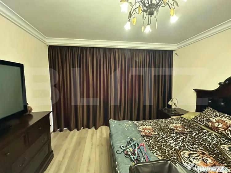 Apartament cu 4 camere decomandat, mobilat în Careiului