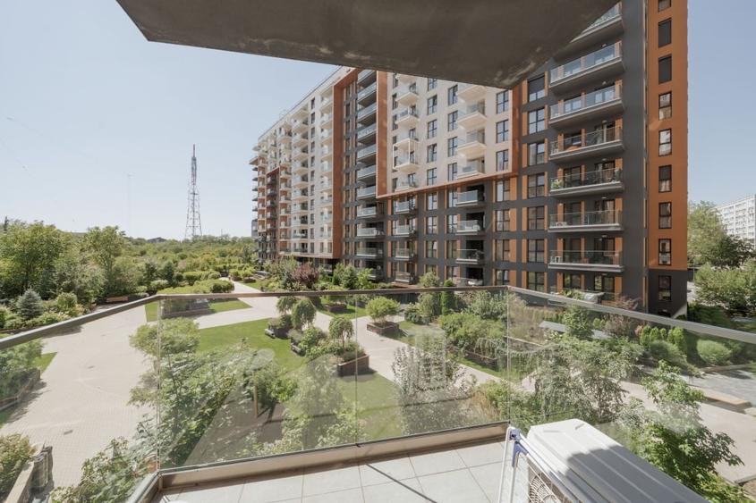 Apartament cu 3 camere decomandat, mobilat în P-ta Presei Libere