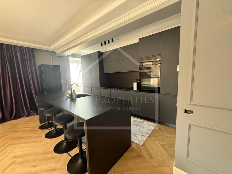 Apartament cu 3 camere decomandat în Bucureștii Noi