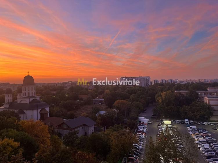 Apartament cu 3 camere semidecomandat în Apărătorii Patriei