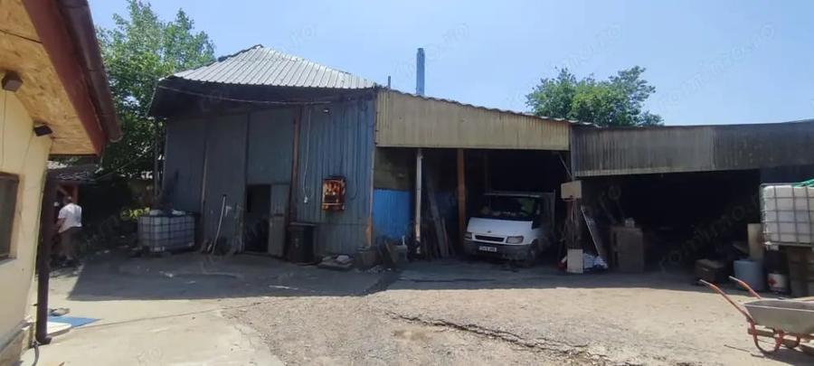 Casă cu 5 camere în Mineri