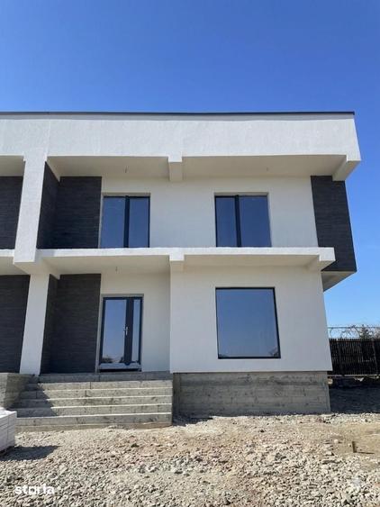Casă cu 4 camere cu Teren 250 Mp în Găvana