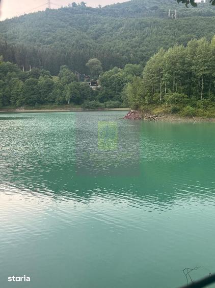 Teren de 1653 mp, în Valea Doftanei