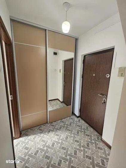 Apartament cu 2 camere decomandat, mobilat în Ferentari