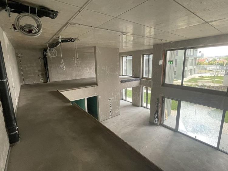 Spațiu comercial, de 130 mp, în Central