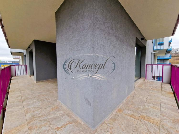 Apartament cu 2 camere semidecomandat, mobilat în Florești