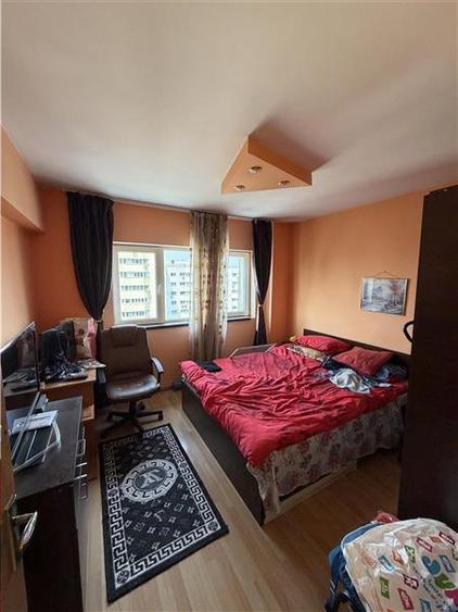 Vanzare apartament 3 camere Pantelimon - 2