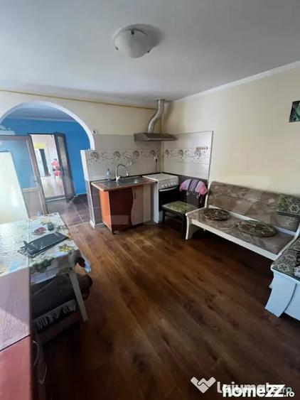 Casă cu 4 camere cu Teren 100 Mp în Central