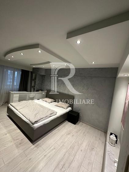 Apartament cu 4 camere decomandat, mobilat în Nufărul