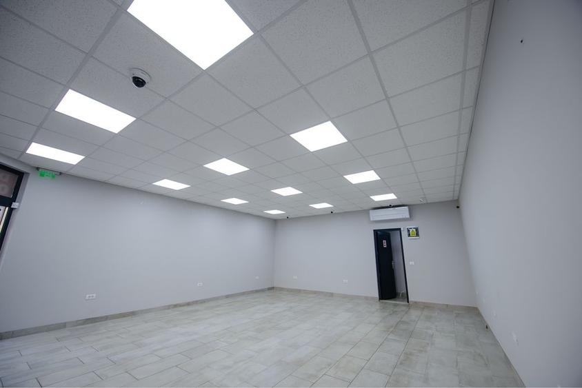 Spațiu comercial, de 84 mp, în Central