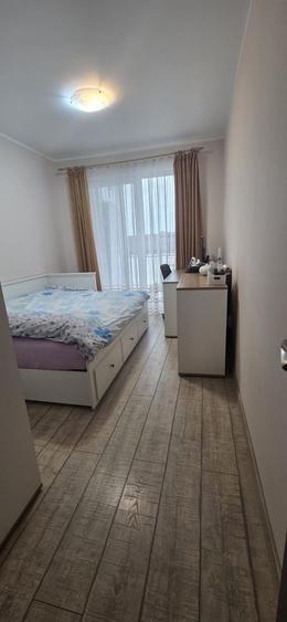 Apartament cu 3 camere decomandat în Lazaret