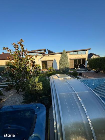 Casă cu 4 camere cu Teren 600 Mp în Livada