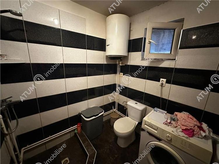 Casă individuală cu 4 camere cu Canalizare în Cristian