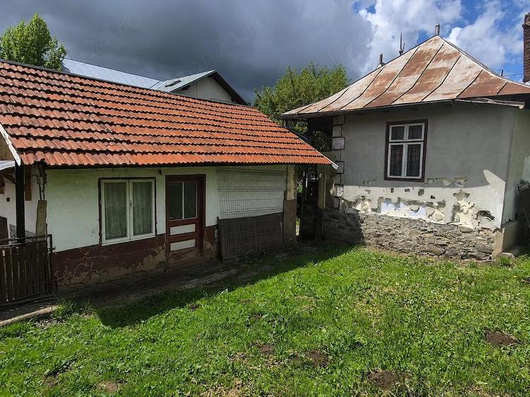 Casa batraneasca si o anexa suprafata de 589 mp patrati de vanzare Comarnic - 3