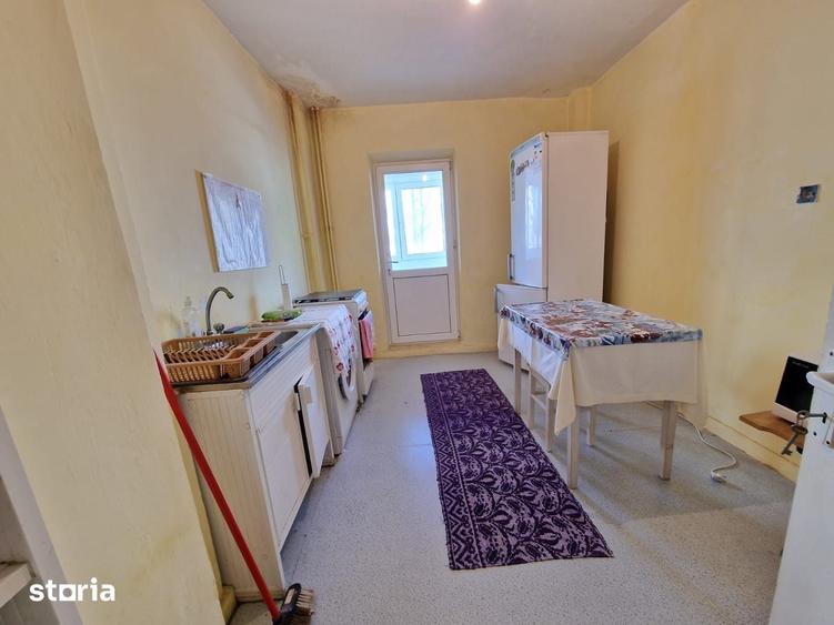 Apartament cu 4 camere decomandat în Bistrița Lac