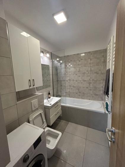 Inchiriez apartament 2 camere - 5