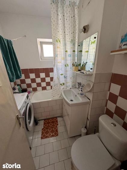 Apartament cu 3 camere decomandat în Tătărași