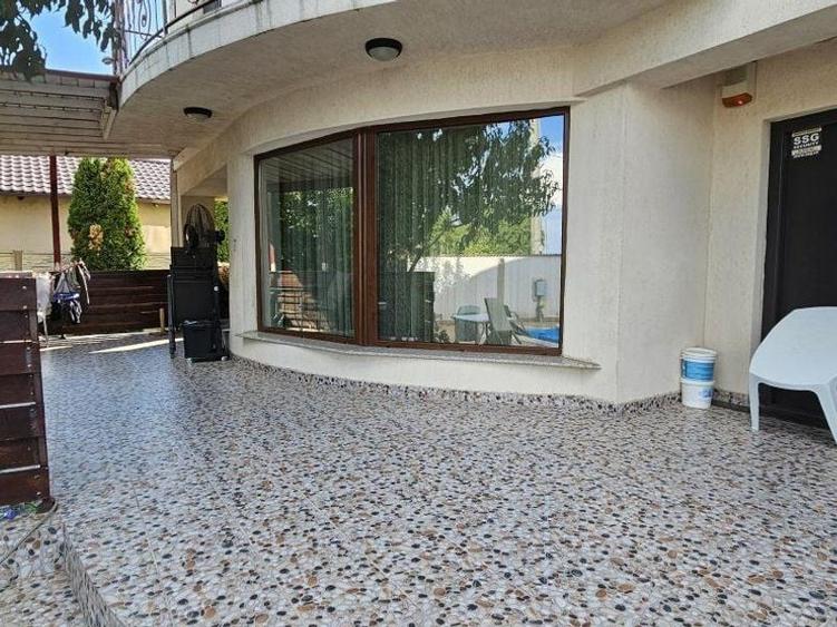 Casă individuală cu 6 camere cu Piscina în Glina