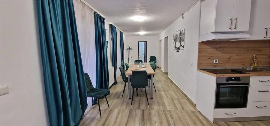 Casă cu Teren 878 Mp în Văliug