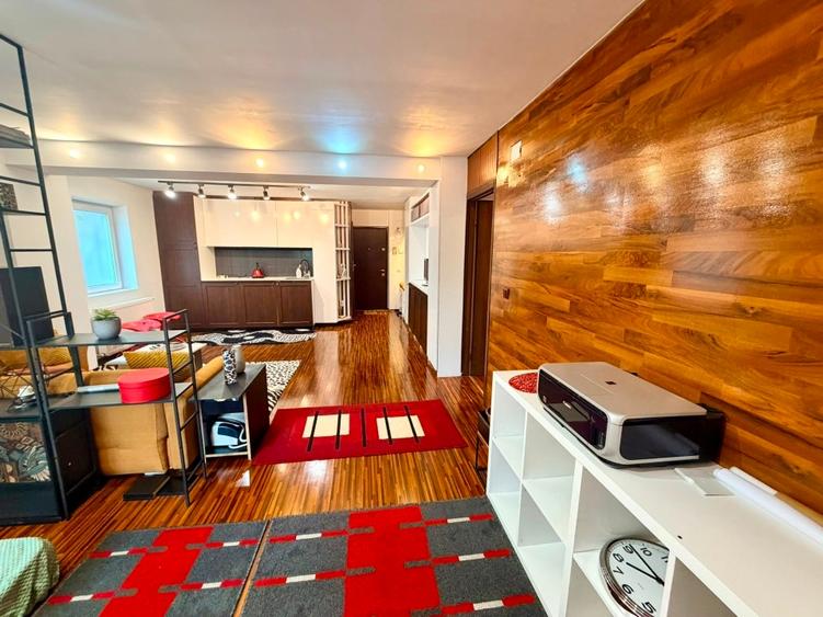 Apartament cu 2 camere semidecomandat, mobilat în Timpuri Noi