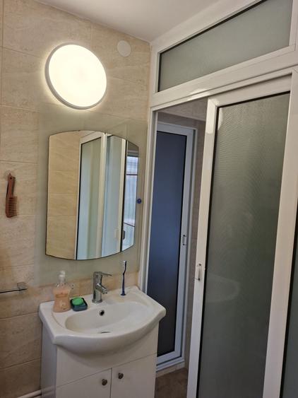 Casă cu 4 camere în Bârlogu