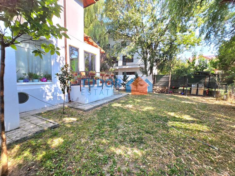 Duplex cu 6 camere cu Canalizare în Pipera