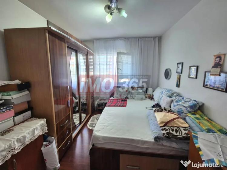 Apartament cu 3 camere decomandat în Găvana