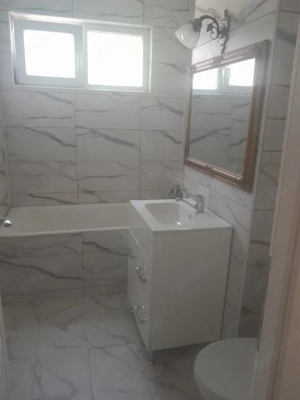 Apartament cu 2 camere semidecomandat în Horia
