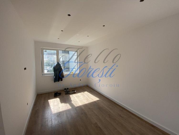 Duplex cu 4 camere cu Canalizare în Florești