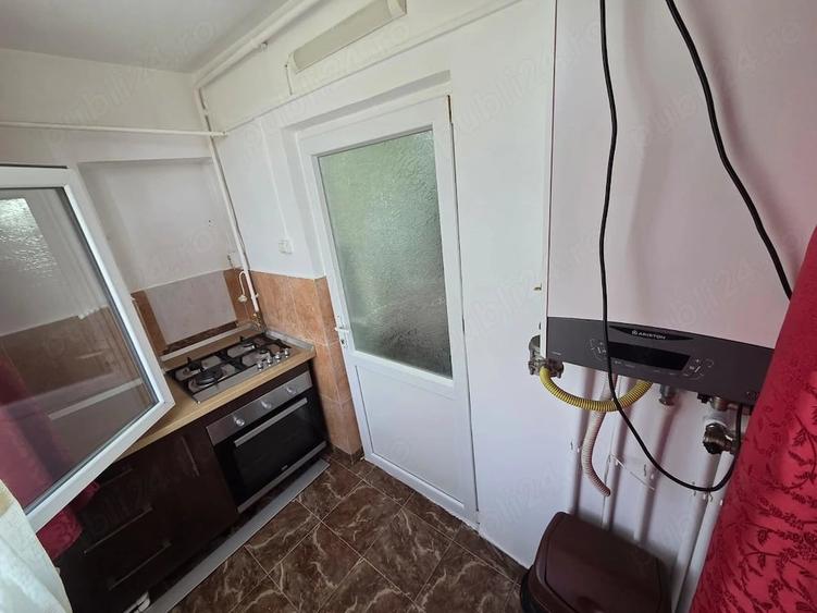 Apartament cu 3 camere decomandat în E3