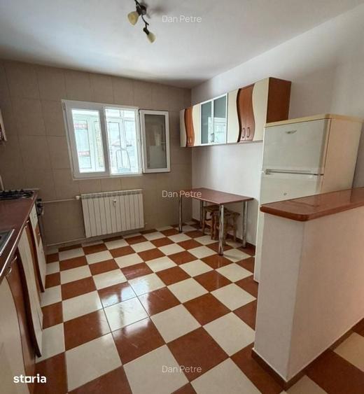 Apartament cu 2 camere decomandat în Ciupercenii Noi