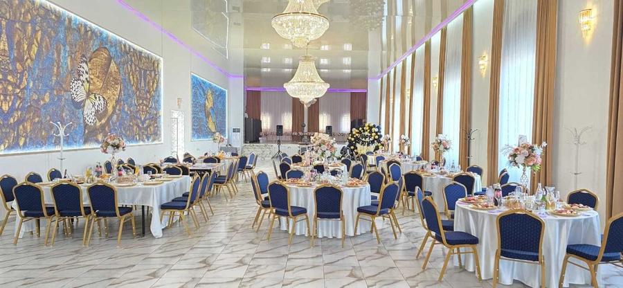 Spațiu comercial, de 650 mp, în Petrești