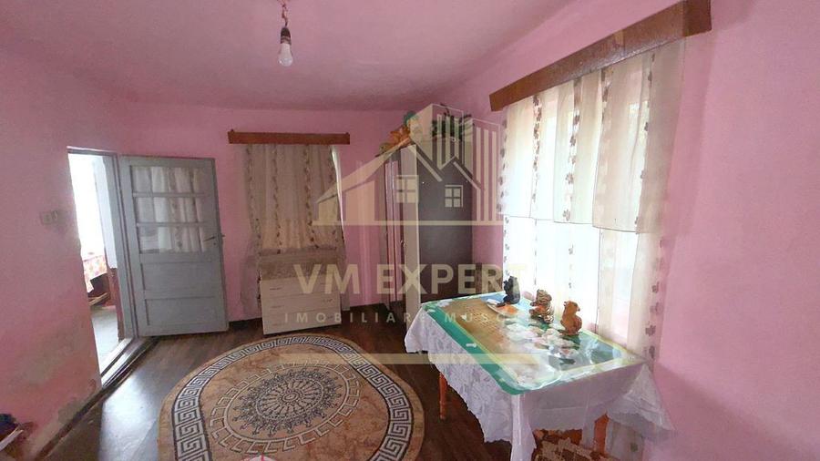 Casă cu 3 camere cu Teren 6660 Mp în Boteni