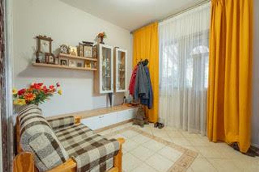 Casă cu 5 camere cu Teren 426 Mp în Tătărași