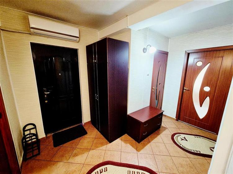 Apartament cu 3 camere decomandat în Lunca Cetățuii
