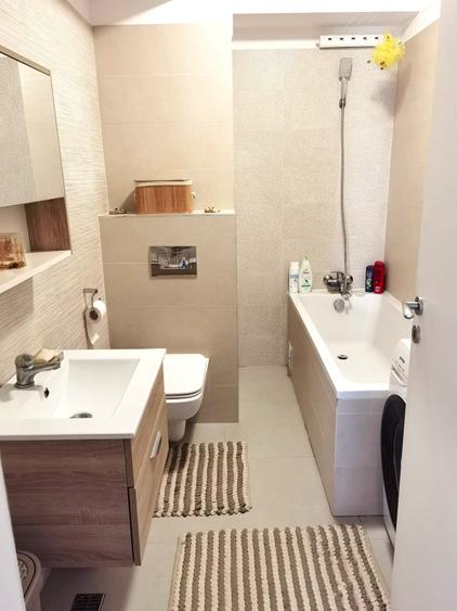 Apartament cu 3 camere decomandat, mobilat în Exterior Nord