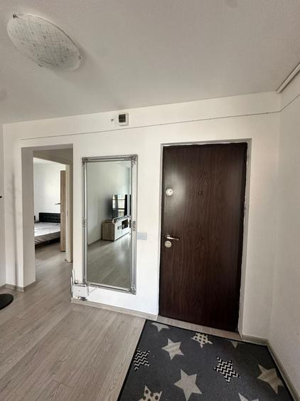 Apartament cu 3 camere în Coman