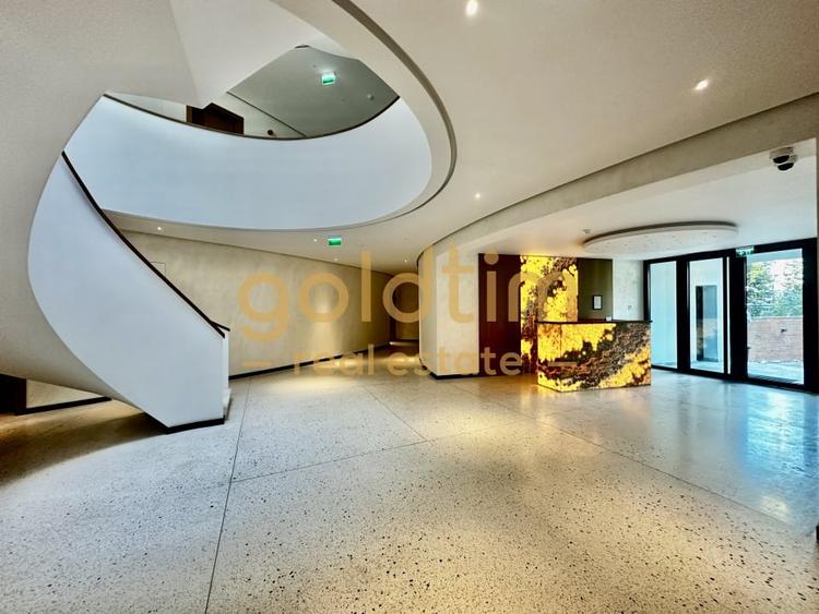 Apartament cu 3 camere decomandat, mobilat în Iancu Nicolae