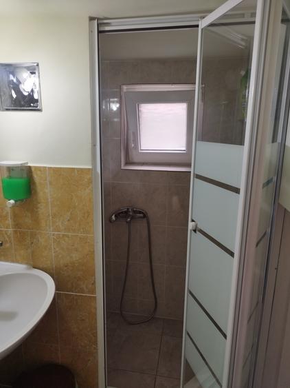 Casă individuală cu 3 camere cu Canalizare în Semicentral