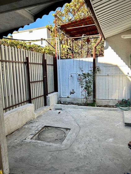 Casă cu 2 camere cu Teren 25 Mp în Muncii