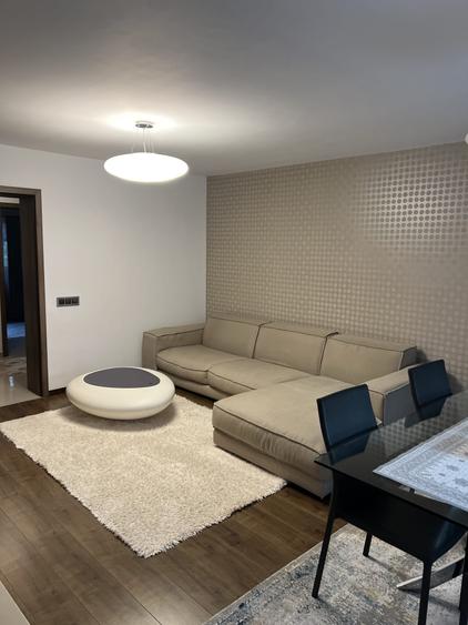 Apartament cu 3 camere decomandat, mobilat în Nerva Traian