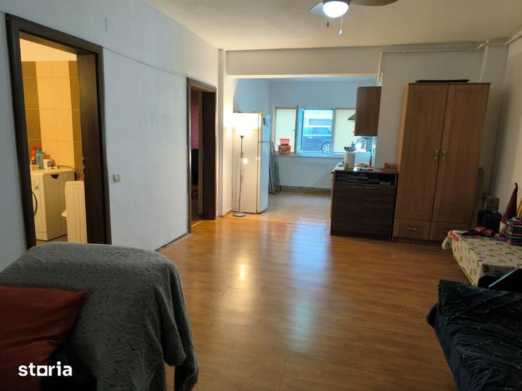 Apartament cu 2 camere semidecomandat în Bună Ziua